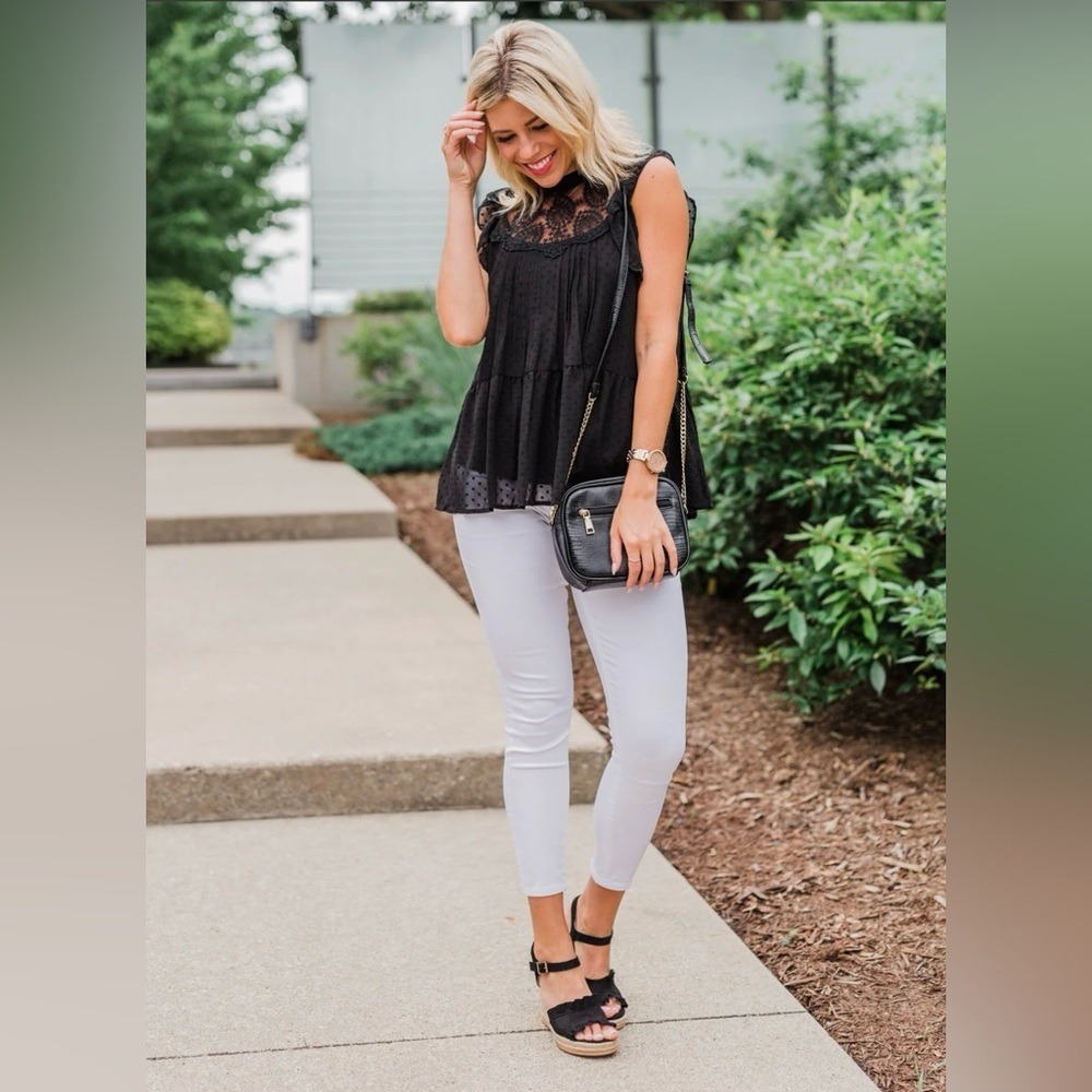 NWT Black Sleeveless Lace Detail Top M - Picture 14 of 16